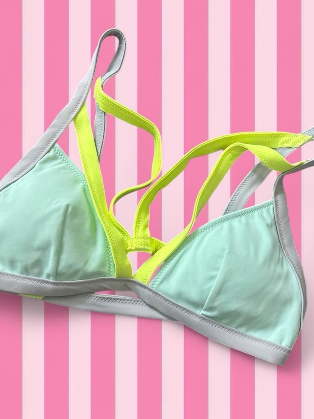 Dead stock VS Neon Trim Mint Triangle Bikini
